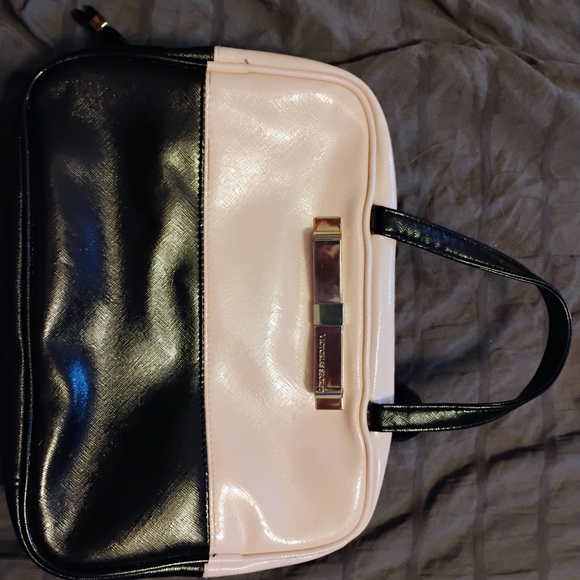 Victoria Secret Makeup Bag - Picture 1 of 2